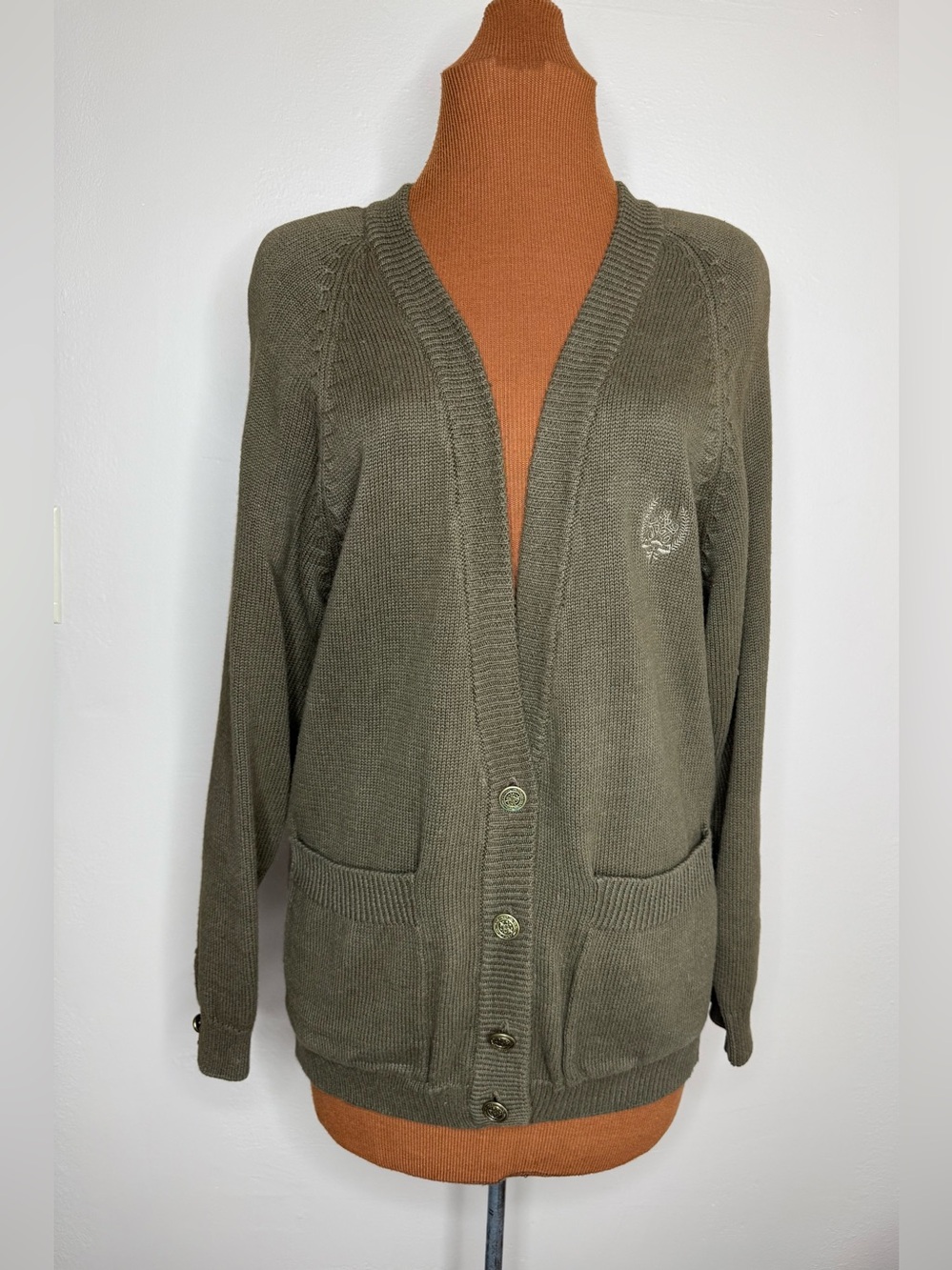 Casual Corner Olive Green V-Neck Button Front Cardigan Shoulder Pads Size Small